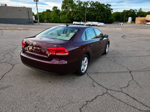 Used 2013 Volkswagen Passat 2.5 SE FWD image 4
