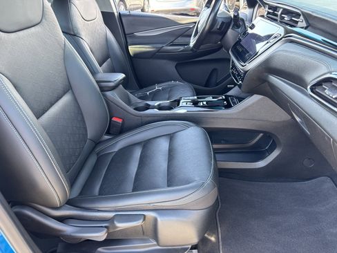 Used 2022 Chevrolet Bolt LT w/ Infotainment Package image 22