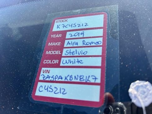 Used 2019 Alfa Romeo Stelvio Ti image 5