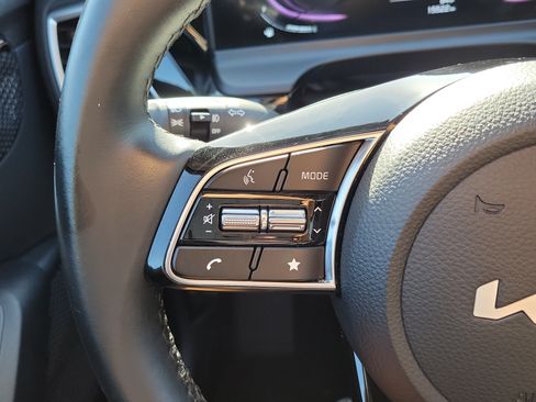 Used 2025 Kia Seltos S FWD image 23