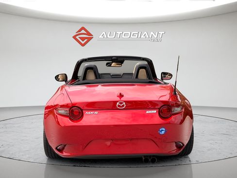 Used 2017 MAZDA MX-5 Miata Grand Touring RWD image 5