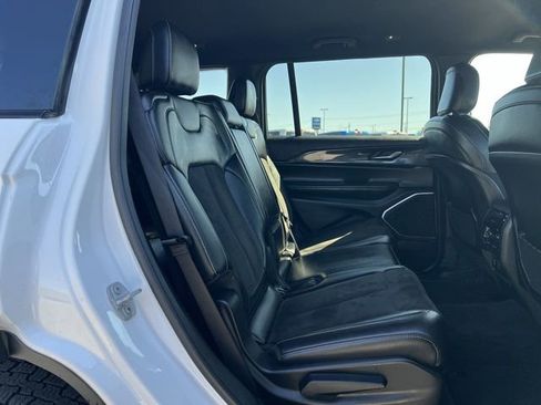 Used 2022 Jeep Grand Cherokee L Laredo AWD/4WD image 18