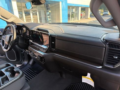 Used 2025 Chevrolet Silverado 1500 LT AWD/4WD image 27