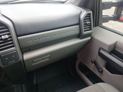 Used 2021 Ford F250 XL w/ STX Appearance Package image 28