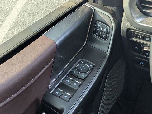 Used 2023 Ford F150 Lariat image 19