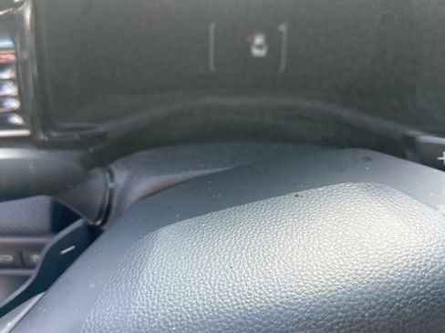 Used 2025 Toyota Camry SE image 5