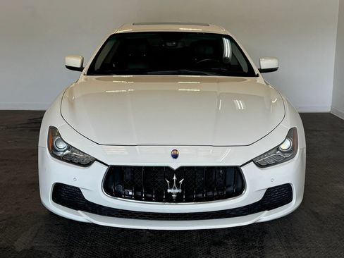Used 2015 Maserati Ghibli S Q4 AWD/4WD image 2