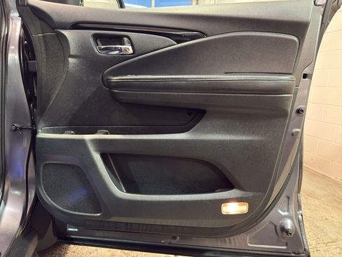 Used 2017 Honda Ridgeline RTL-E image 20