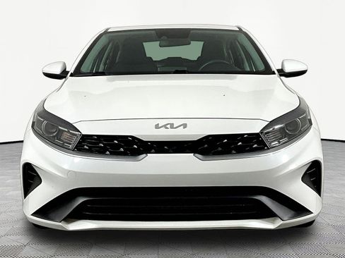 Certified 2024 Kia Forte LXS FWD image 2