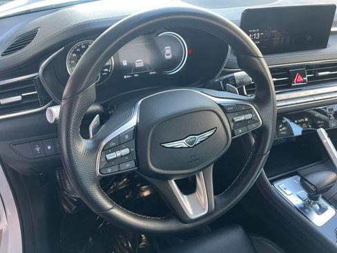 Used 2025 Genesis G70 2.5T image 28