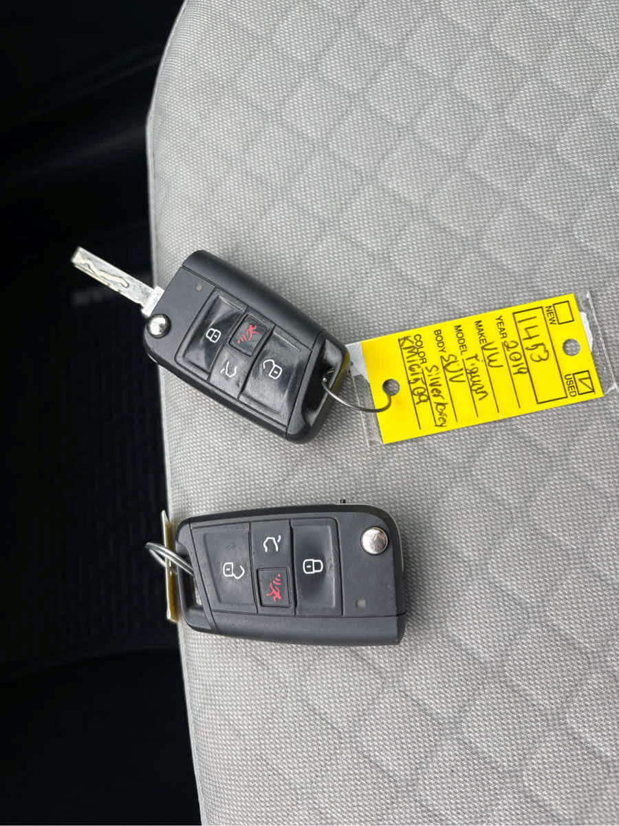Used 2019 Volkswagen Tiguan S w/ Driver Assistance Package AWD/4WD image 15