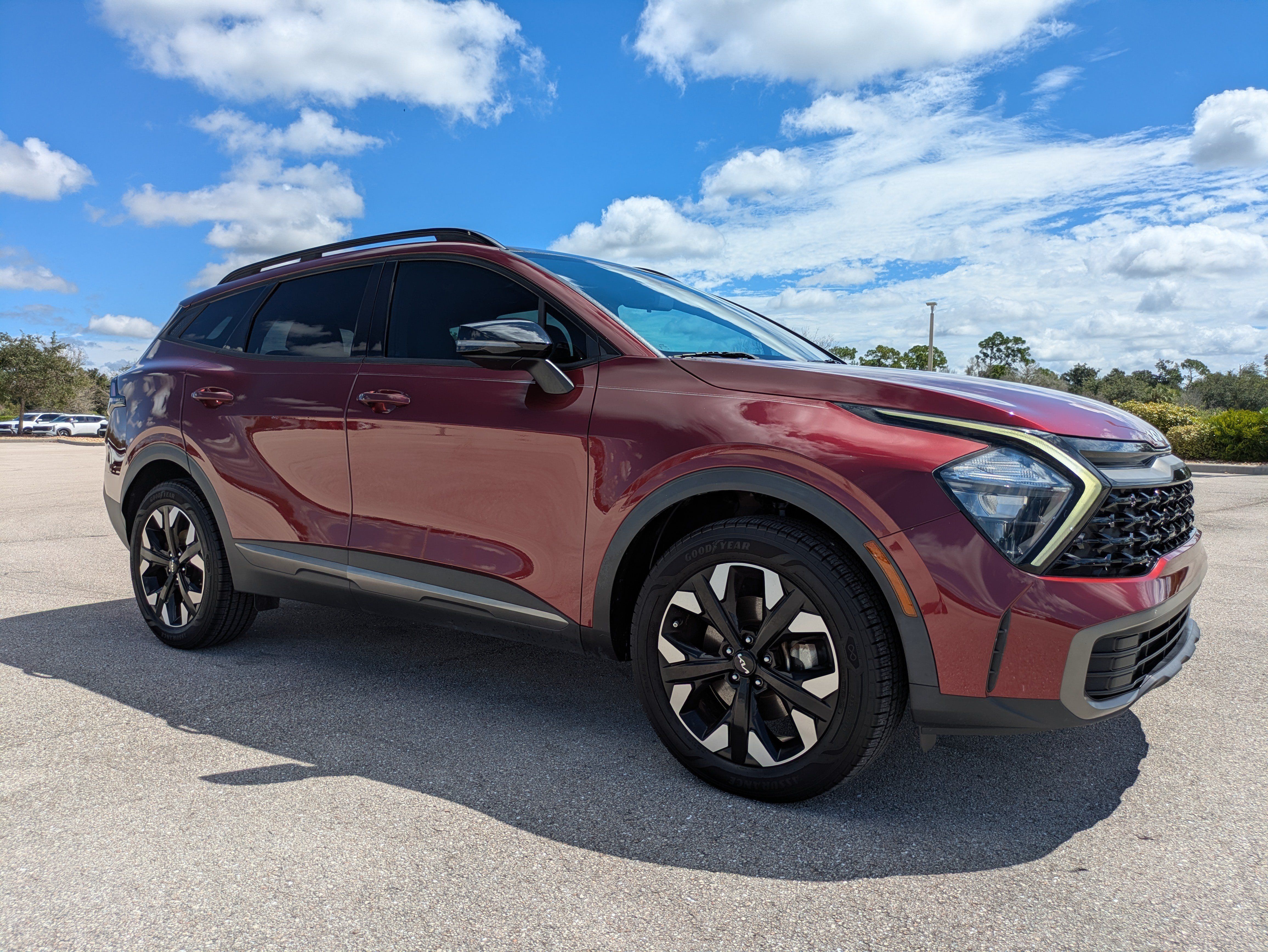 Certified 2023 Kia Sportage X-Line w/ X-Line Premium Package AWD/4WD image 2