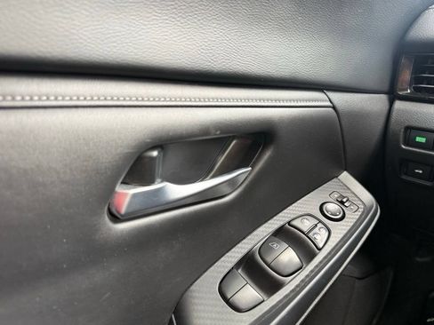 Used 2024 Nissan Sentra SV FWD image 11