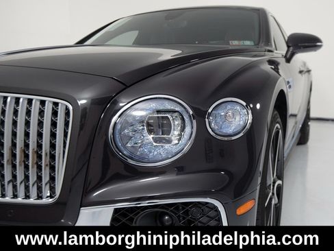 Used 2024 Bentley Flying Spur V8 AWD/4WD image 42