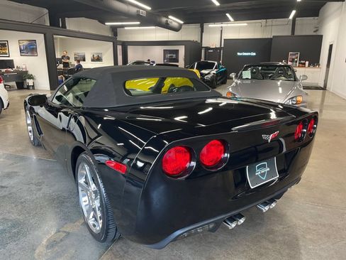 Used 2007 Chevrolet Corvette Convertible w/ Preferred Equipment Group RWD image 11