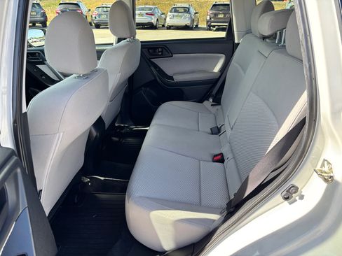 Used 2017 Subaru Forester 2.5i Premium w/ All-Weather Package image 21