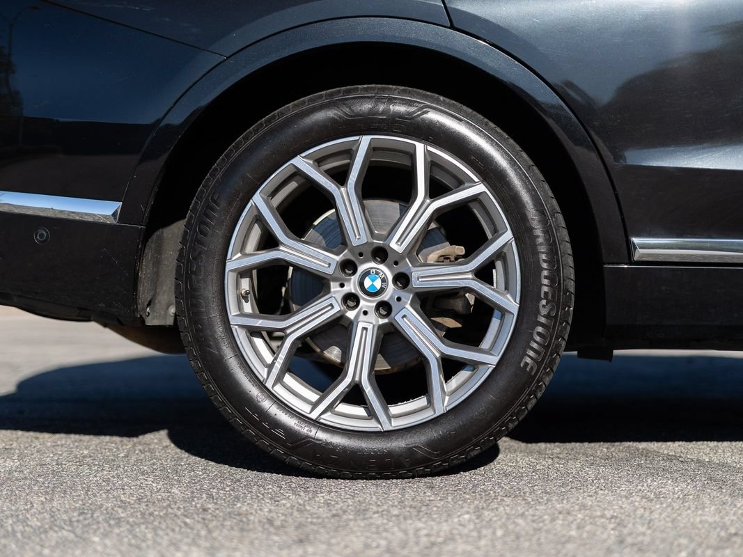 Used 2020 BMW X7 xDrive40i w/ Premium Package AWD/4WD image 15