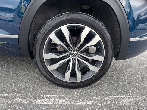 Used 2023 Volkswagen Atlas Cross Sport SEL Premium R-Line image 36