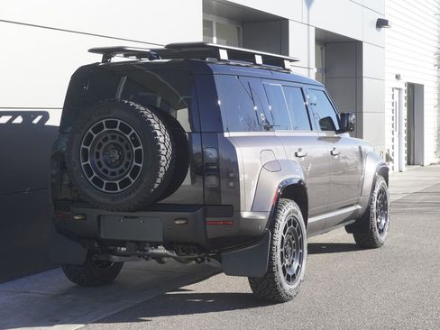 New 2026 Land Rover Defender 110 OCTA image 2