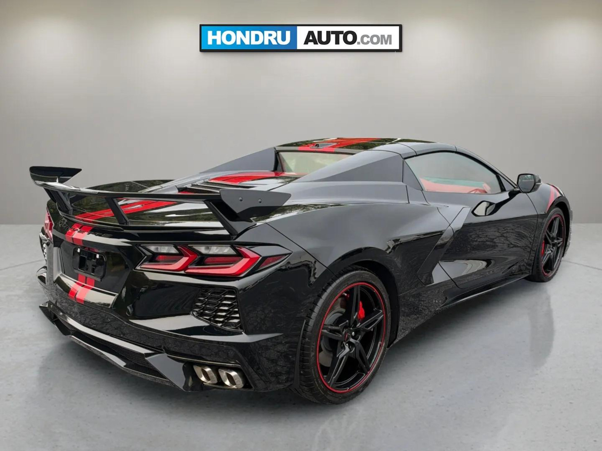 Used 2023 Chevrolet Corvette Stingray Premium Conv w/ Z51 Performance Package RWD image 10