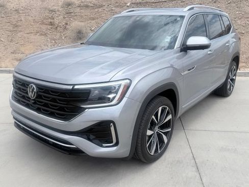 Used 2024 Volkswagen Atlas SEL Premium R-Line AWD/4WD image 1