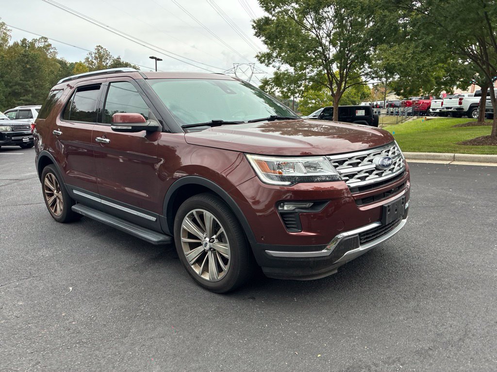 Used 2018 Ford Explorer Limited w/ Equipment Group 301A AWD/4WD image 3