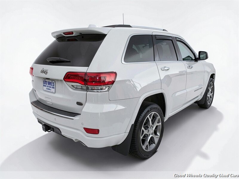 Used 2019 Jeep Grand Cherokee Overland AWD/4WD image 5