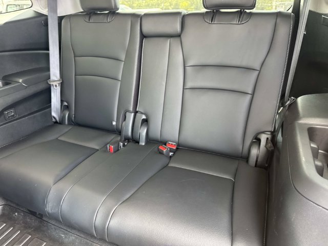 Used 2021 Honda Pilot Elite image 15