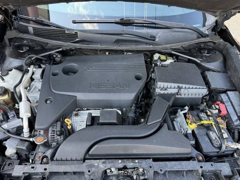 Used 2016 Nissan Altima 2.5 SR w/ LED Appearance Package FWD image 19