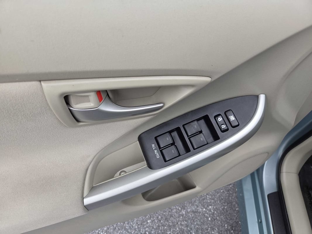 Used 2013 Toyota Prius Two FWD image 16