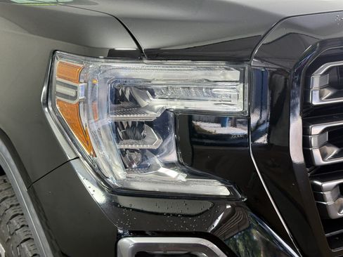 Used 2020 GMC Sierra 1500 AT4 w/ AT4 Premium Package AWD/4WD image 7