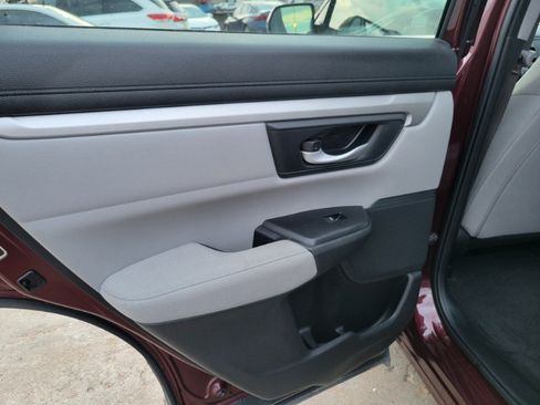 Used 2019 Honda CR-V LX image 17