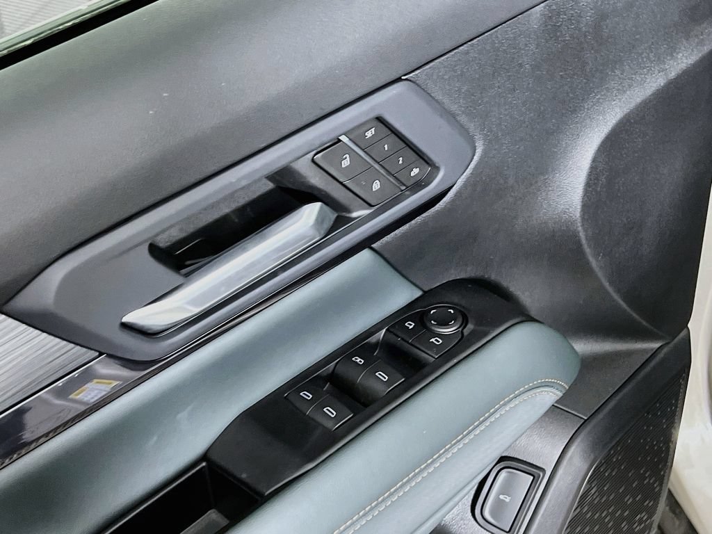 New 2026 GMC Terrain AT4 w/ Convenience Package III AWD/4WD image 16