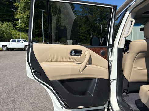 Used 2017 Nissan Armada Platinum w/ Captain Seat Package RWD image 12
