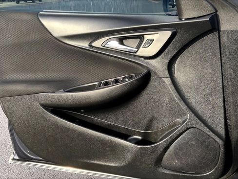 Used 2022 Chevrolet Malibu LS image 21