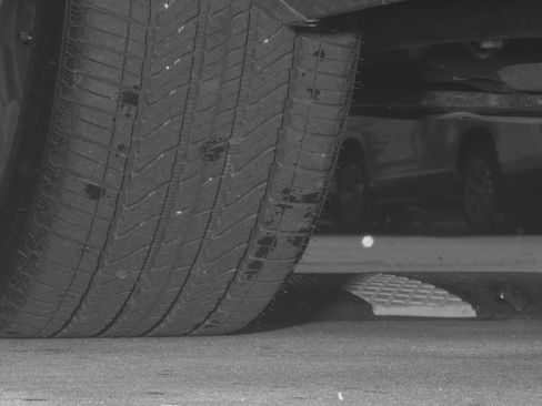 Used 2023 GMC Yukon XL Denali w/ Denali Reserve Package image 12