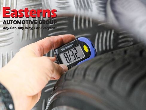 Used 2022 Toyota Corolla LE w/ Carpet Mat Package (TMS) image 26