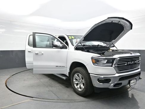 Used 2024 RAM 1500 Laramie AWD/4WD image 34