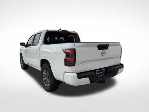 New 2025 Nissan Frontier SV w/ SV Convenience Package image 3
