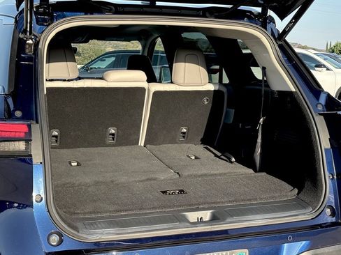 Certified 2026 INFINITI QX60 Luxe w/ Cargo Package FWD image 29