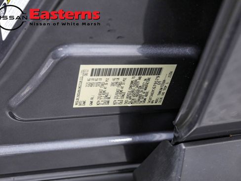 Used 2023 Nissan Rogue S image 47