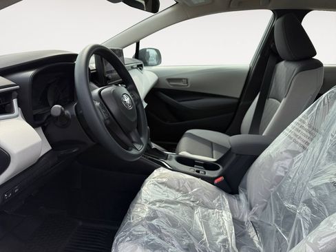 Used 2026 Toyota Corolla LE FWD image 9