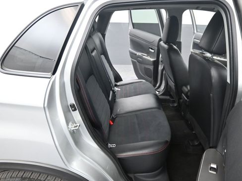 Used 2024 Mitsubishi Outlander Sport SE image 34