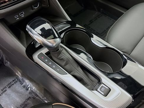 New 2026 Buick Envista Sport Touring FWD image 16