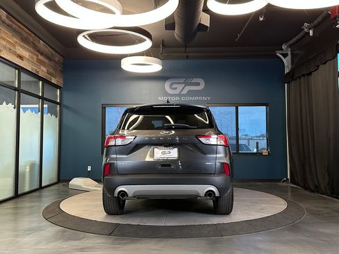 Used 2020 Ford Escape SE AWD/4WD image 4