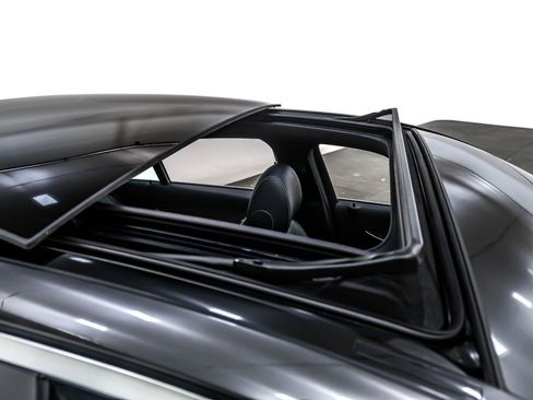 Certified 2021 Mercedes-Benz E 450 4MATIC Sedan image 22