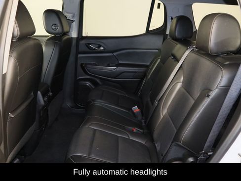 Used 2021 GMC Acadia SLT image 16