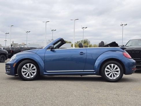 Used 2018 Volkswagen Beetle 2.0T S image 18