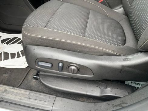 Used 2023 GMC Acadia SLE w/ Driver Convenience Package AWD/4WD image 7
