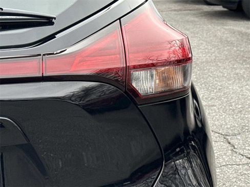 Used 2023 Nissan Kicks SV image 25